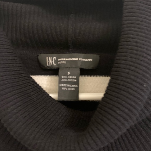 INC International Concepts Petite Turtleneck Sz P - Picture 5 of 5
